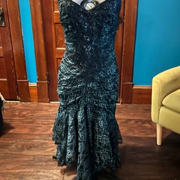 Black and Teal, Vintage, 1988, Victorian-inspired Beaded/Lace Gown, Size 6 - Picture 1 of 10